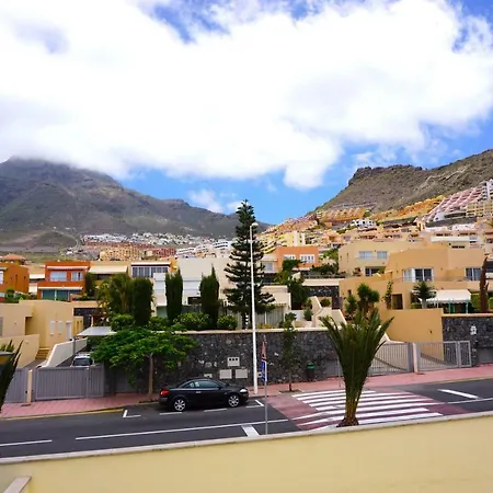 Ferienhaus Beautiful Ocean-view Town House